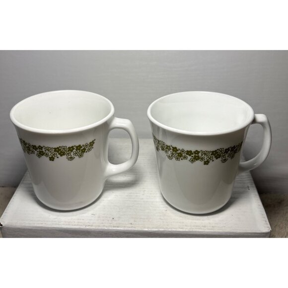 Corelle Crazy Daisy Set 2 Each of Dinner & Salad Plates, Mugs and Small Bowls - Picture 9 of 12
